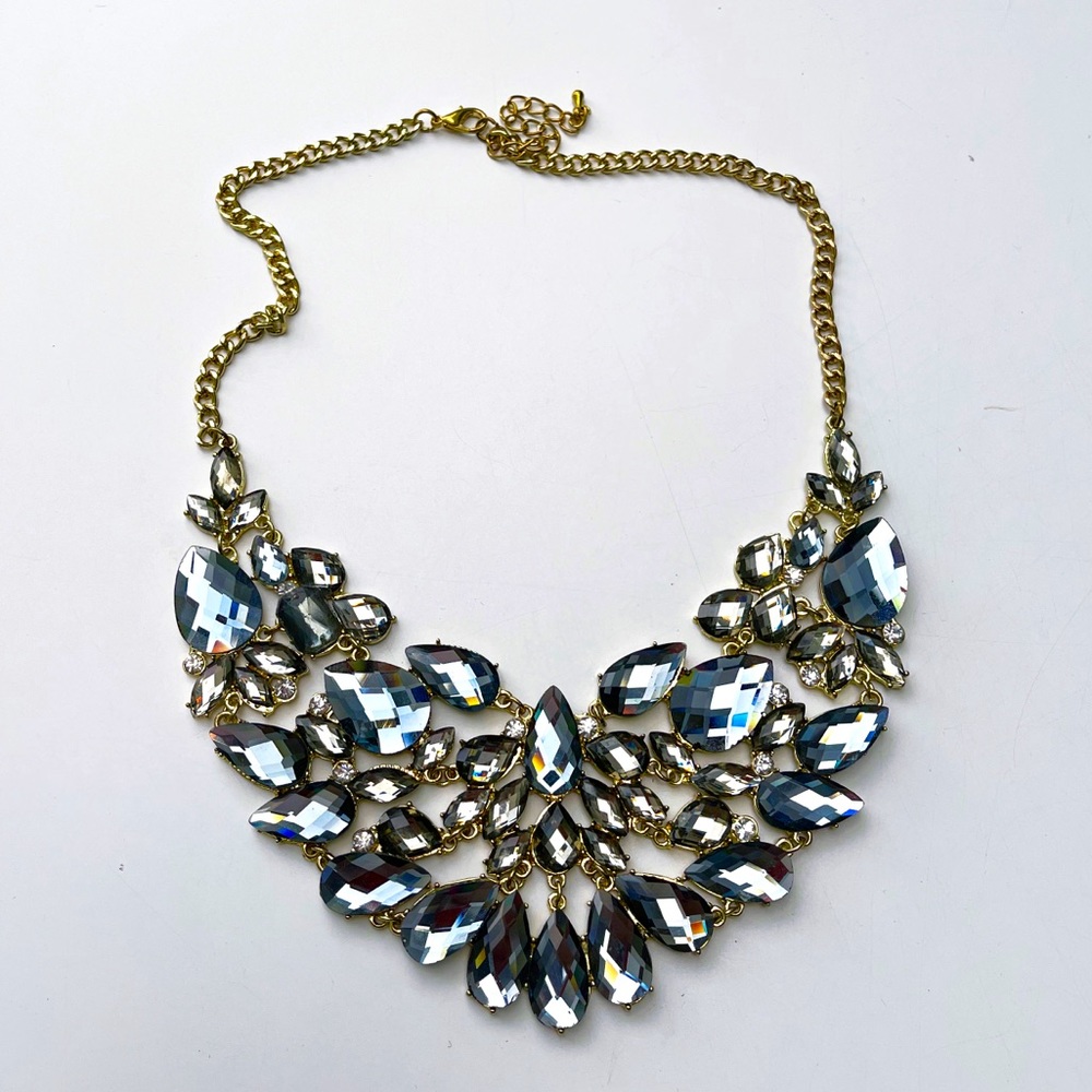 Laila Rowe grey rhinestones flower statement necklace